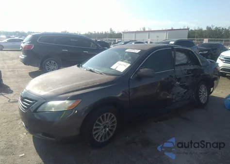 2007 Toyota Camry Le z USA, uszkodzony, nr VIN 4T1BE46K27U714561